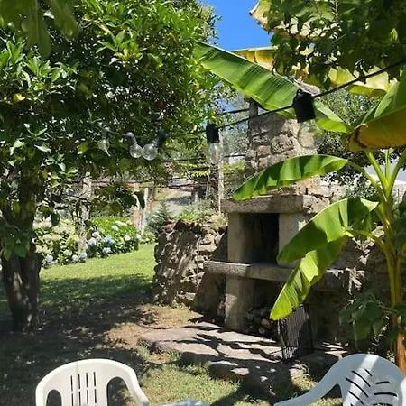 Casa Da Pedrada Tatil Evi Ponte da Barca