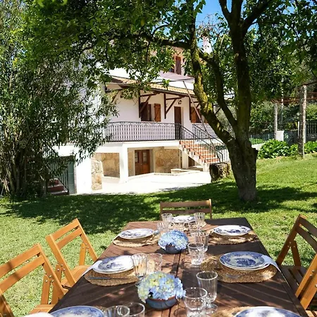 Casa Da Pedrada *